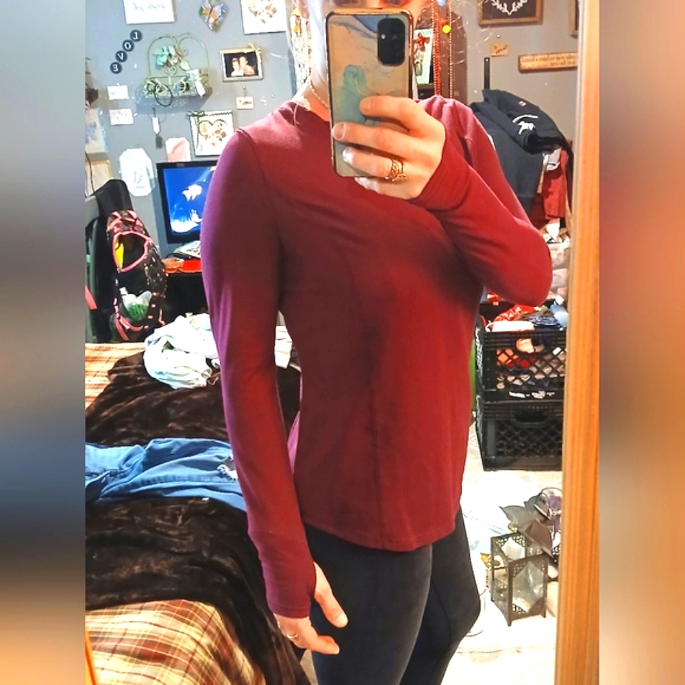🎈Avia🎈 BUY 1 GET 1 FREE ALL LISTINGS🎈Athletic Top w/ Thumbholes Sz S - Picture 7 of 10
